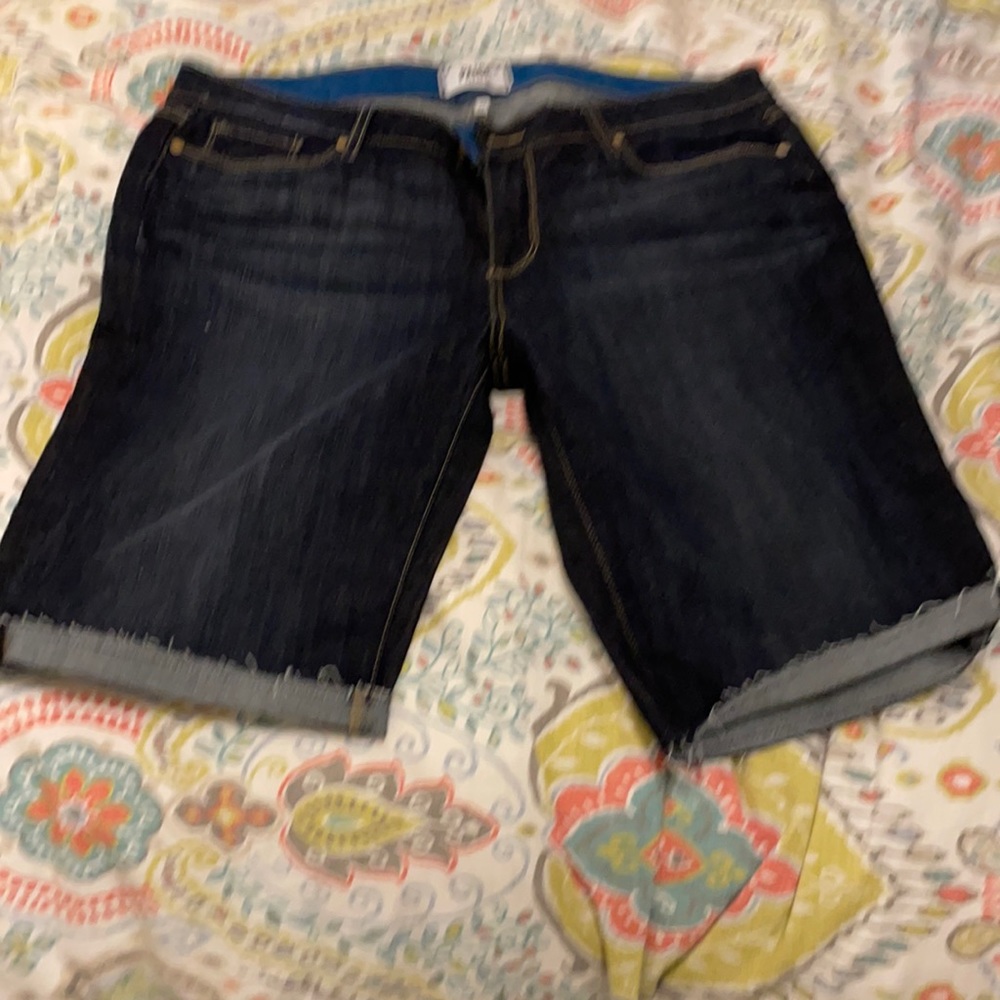 Paige Dark denim shorts size 32 excellent preowned condition